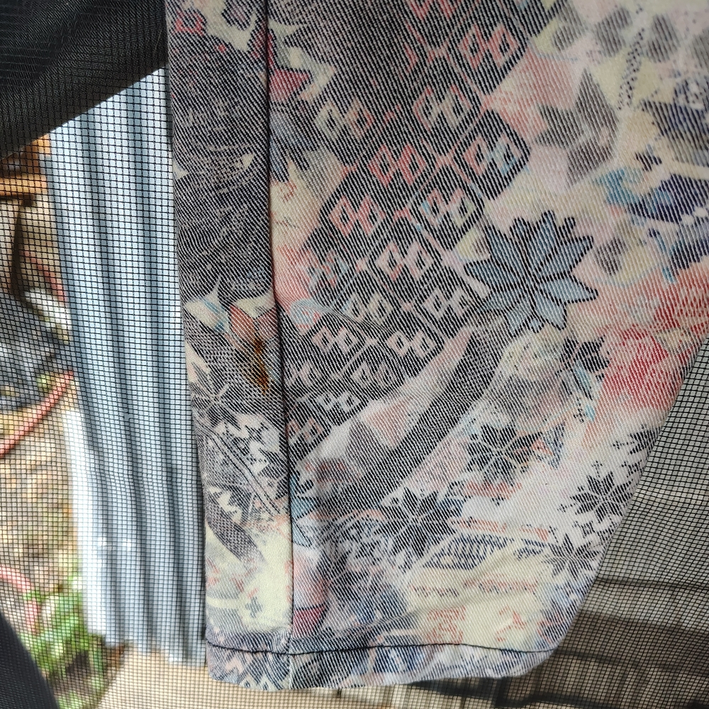Women's Skinny Jeans with Floral Design - Picture 5 of 5